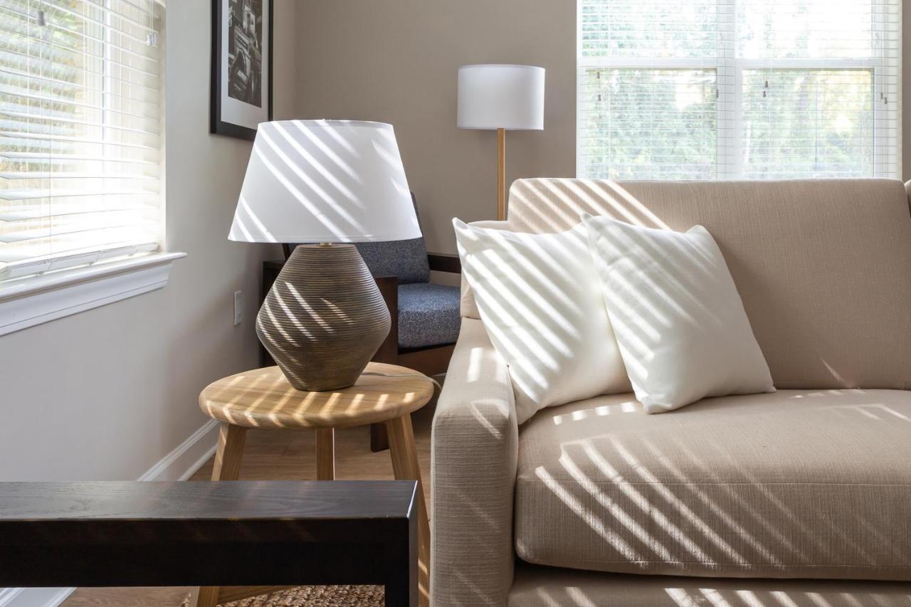 Kasa Freemorewest Charlotte Luaran gambar